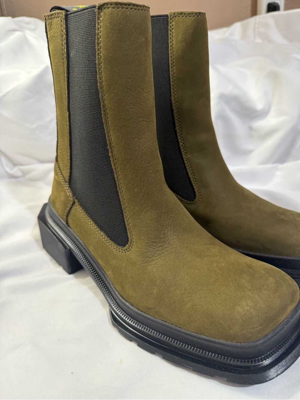 Dr Martens Women Maybole Tall Chelsea Boot W/Size 7 - Picture 3 of 8